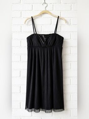 Calvin Klein black dress size 4 strapless or straps